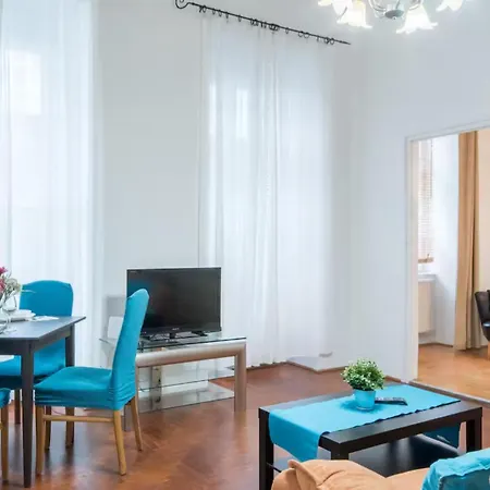Apartment Little Americas Springfield